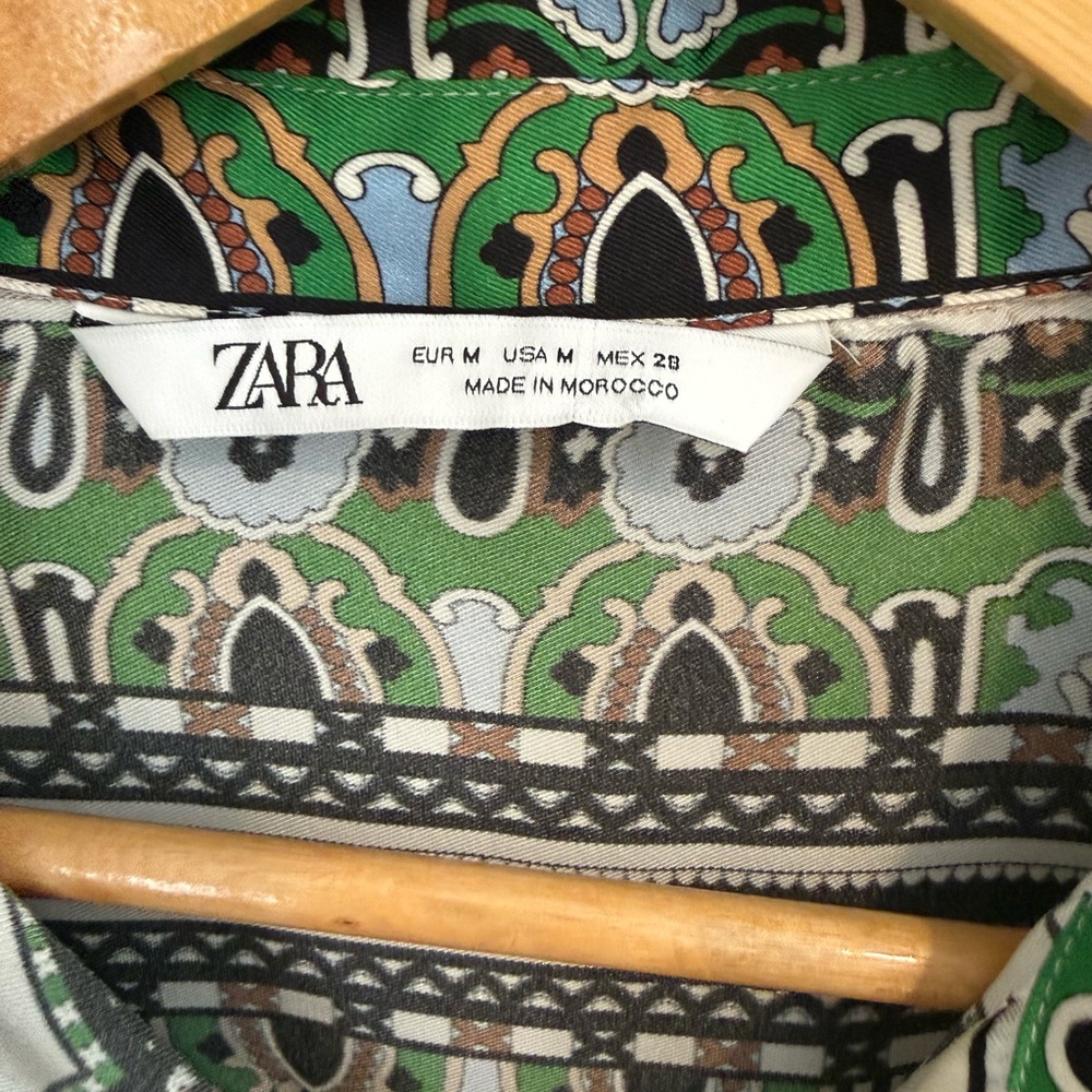 Zara Green Paisley Shirt Button Down Scarf Print Blouse Luxe Boho luxury | M - Picture 7 of 12